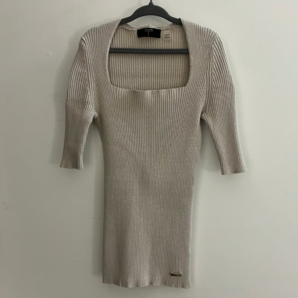 Women’s Tahari ribbed short sleeve square neck top